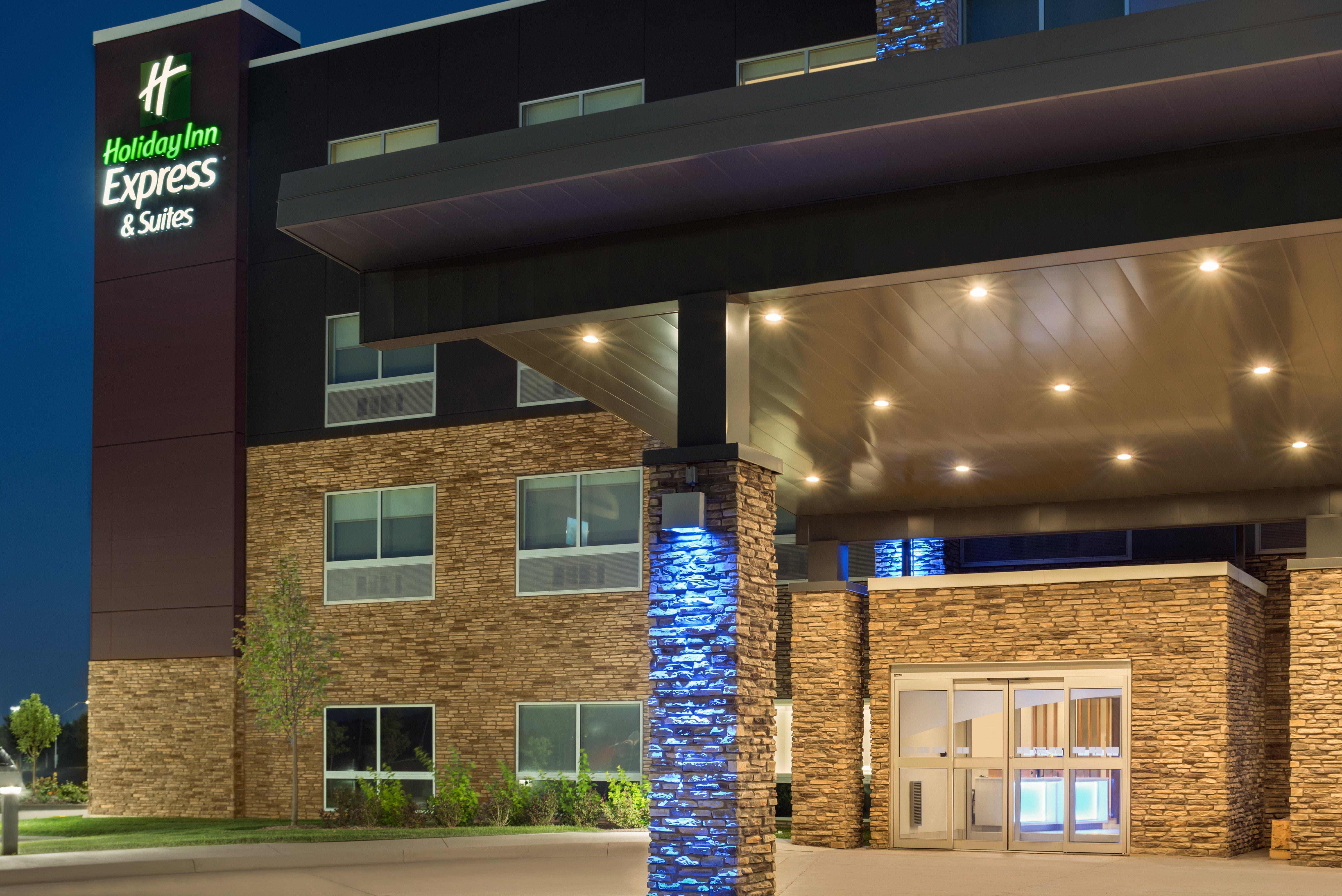 Holiday Inn Express & Suites - West Des Moines - Jordan Creek By Ihg Exterior photo